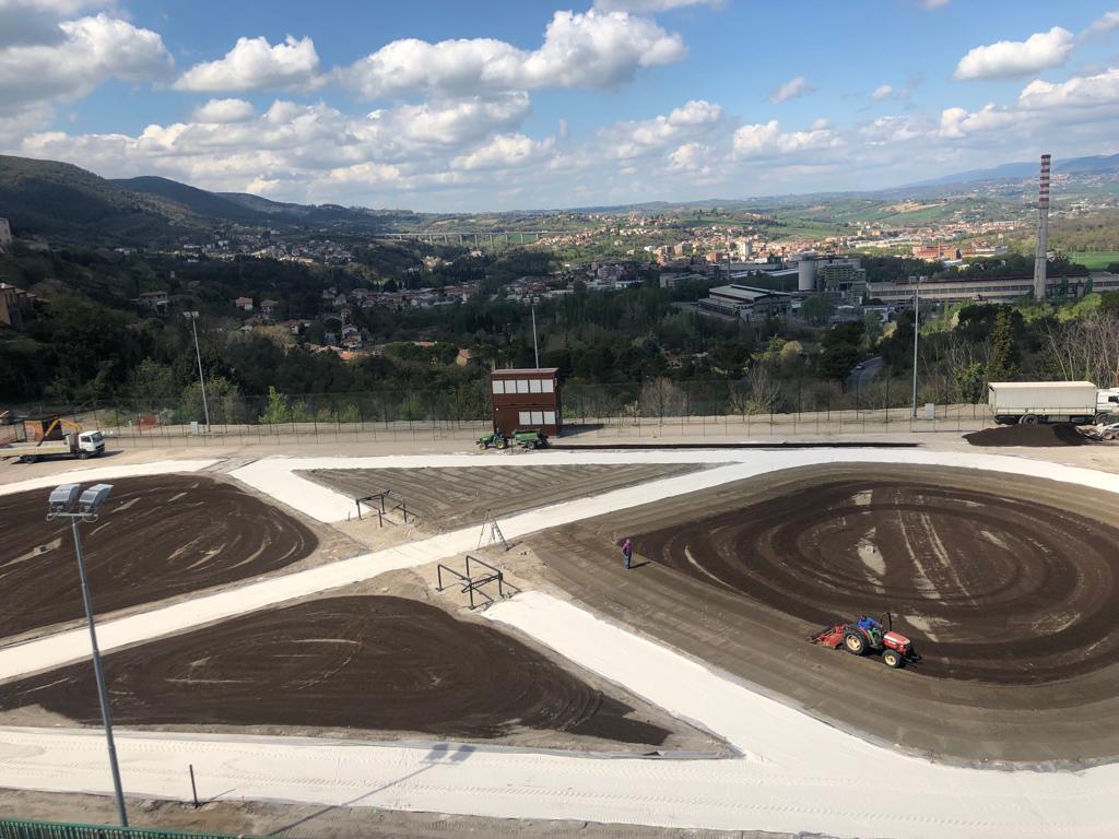 I lavori del nuovo campo per la Corsa all'Anello